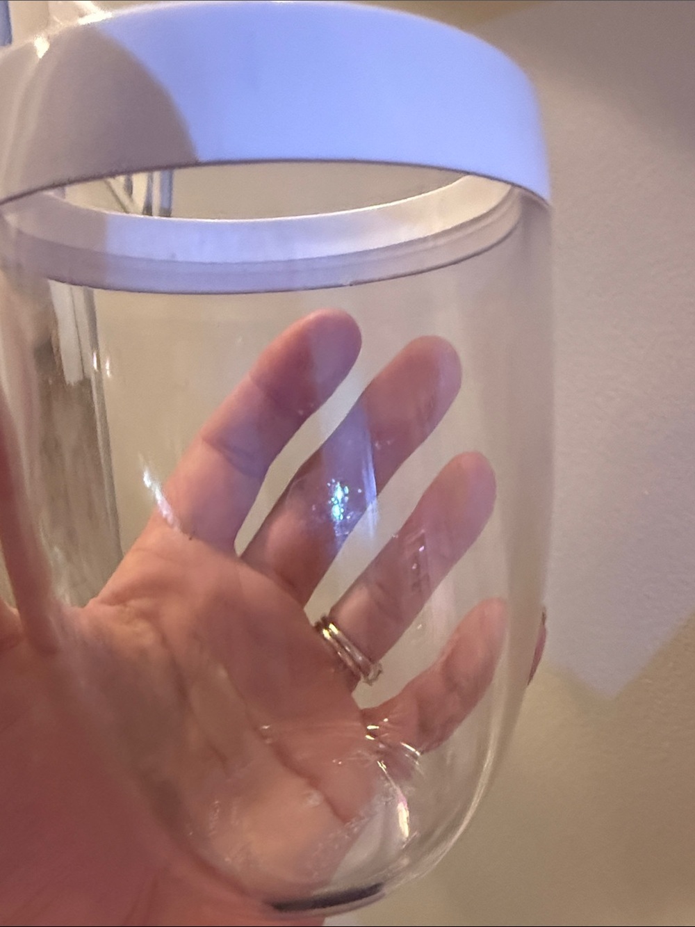 Tupperware Clear tumblers with White rim (Set of 5) with tray - Picture 7 of 7